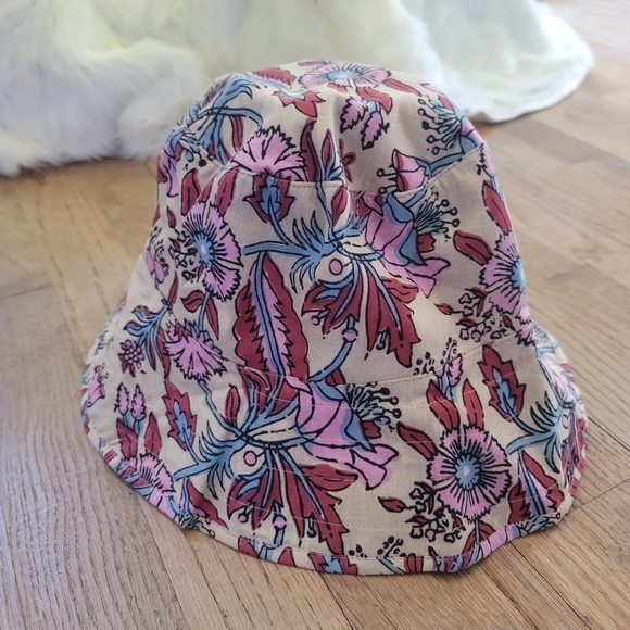 Hat Attack, Printed Floral Bucket Hat,‎ Pink  Colorway- NWT - Picture 4 of 5